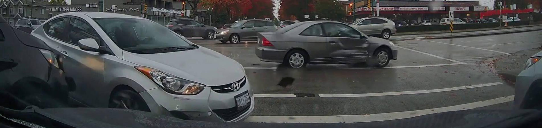 Driver Captures Rough Sideswipe Hit-and-Run Shortly After Installing Dash Cam - - BlackboxMyCar Canada