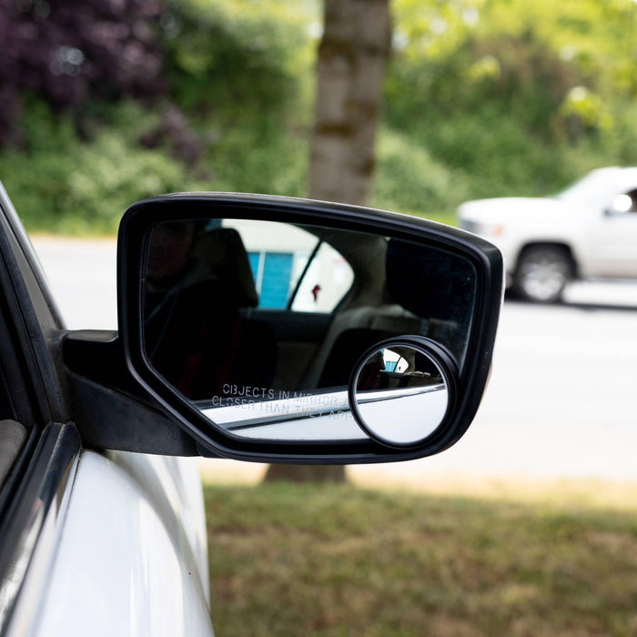 Should I Get a Blindspot Mirror for My Car? - - BlackboxMyCar Canada